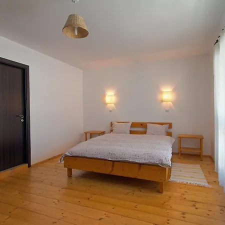 Gasthuis Casa Georgescu 3*